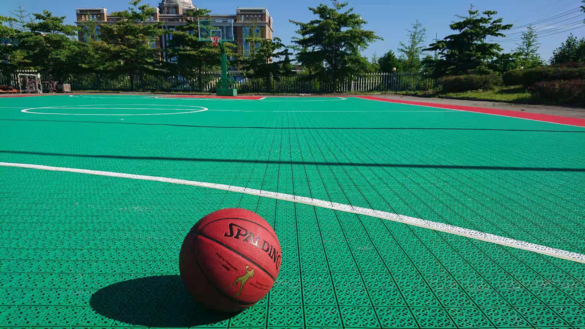 籃球場(chǎng).jpg 籃球場(chǎng).jpg